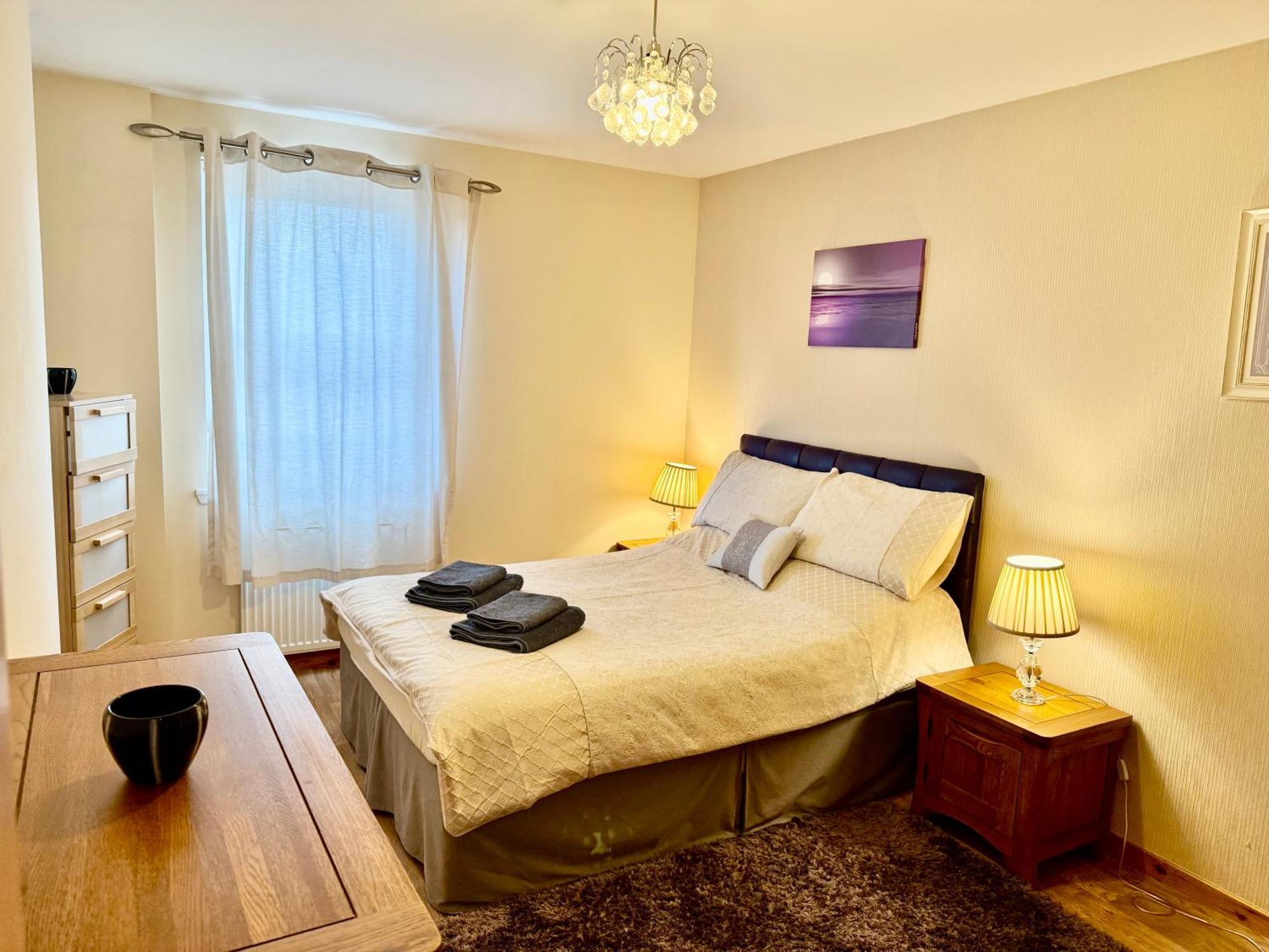Azim And Suzi'S City Centre Apartment Inverness Exterior photo