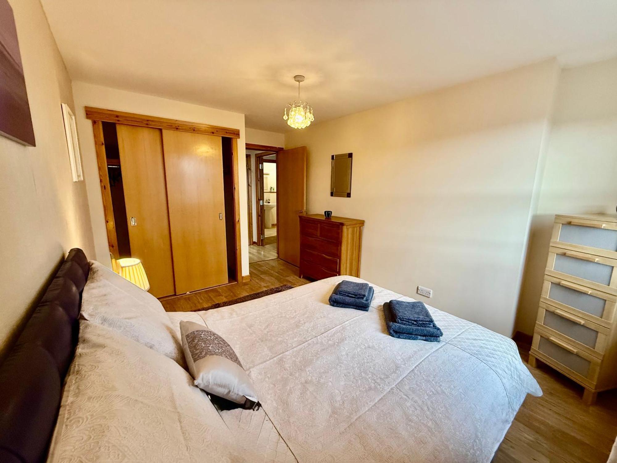 Azim And Suzi'S City Centre Apartment Inverness Exterior photo